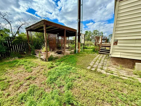 Chester, MT 59522,114 N 1st ST E