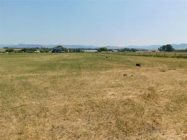 318 Black Pearl LN, Hamilton, MT 59840