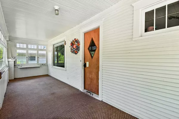 Great Falls, MT 59401,1820 1st AVE N