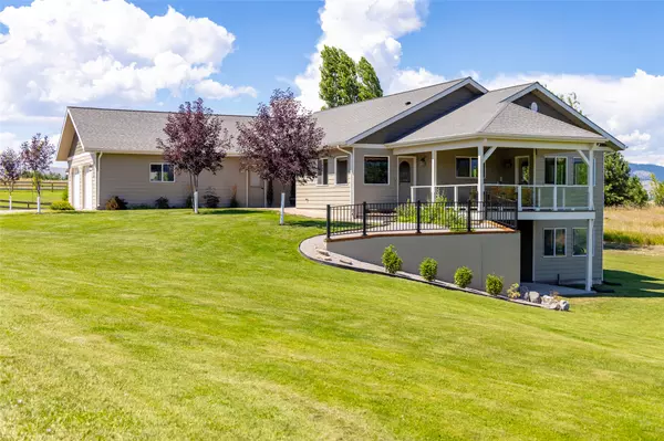 Polson, MT 59860,39120 Lakeview LN