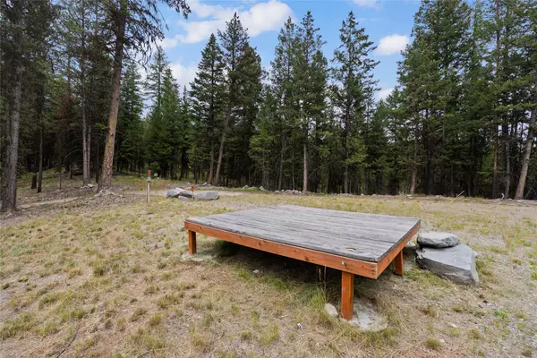 Marion, MT 59925,152 Lakeview TER