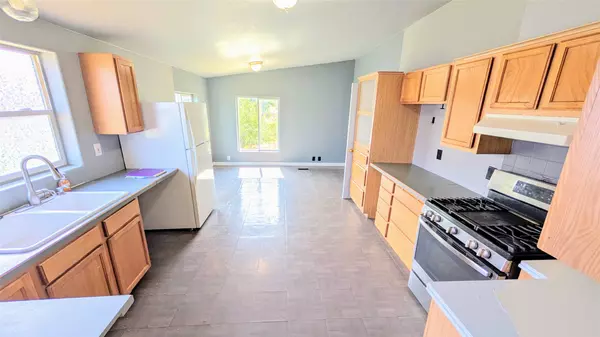 3536 Rainbow DR, Helena, MT 59602