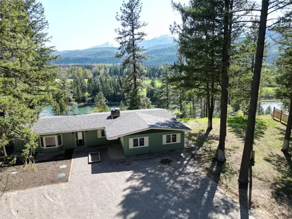 1497 Kootenai River RD, Libby, MT 59923