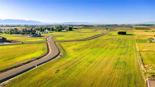 Kalispell, MT 59901,31 Charlotte Peak CT