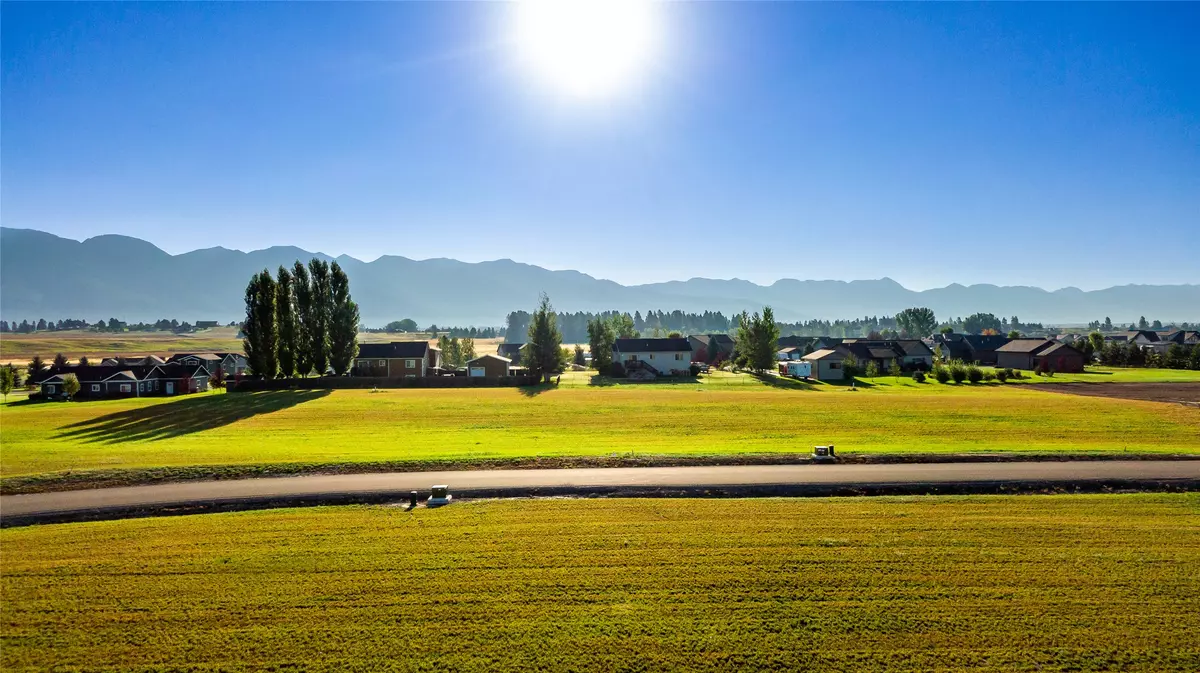 Kalispell, MT 59901,220 Holbrook DR