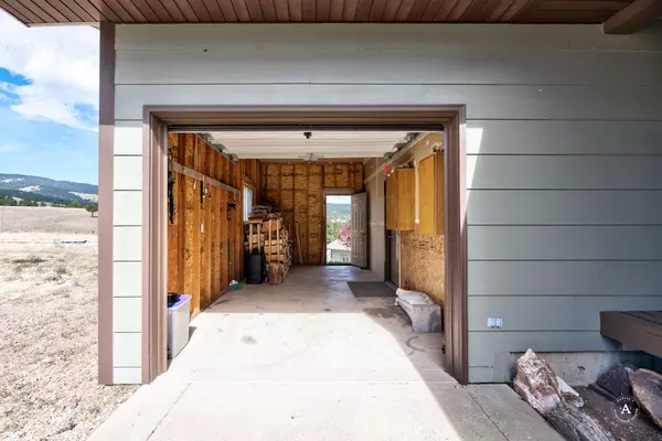 Helena, MT 59602,6790 Raven RD