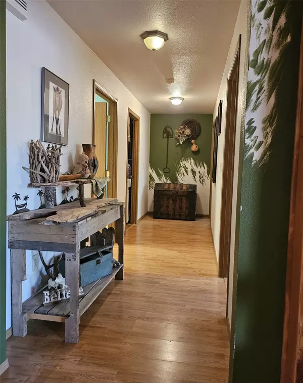 Plains, MT 59859,6 Pine Meadow LN