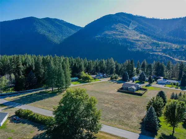 966 Greers Ferry RD, Libby, MT 59923