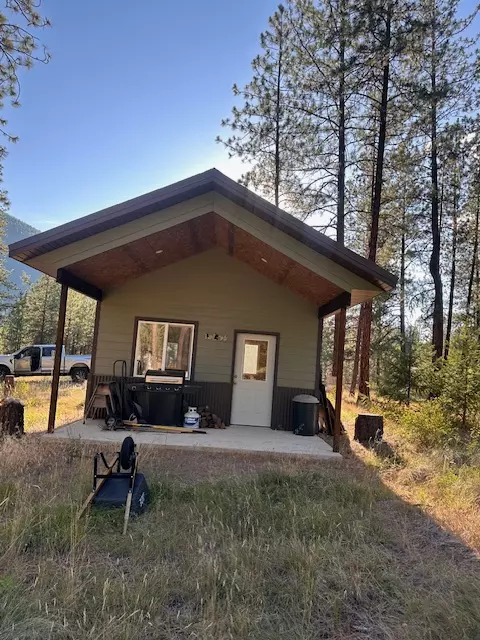 St Regis, MT 59866,13 Paradise LN