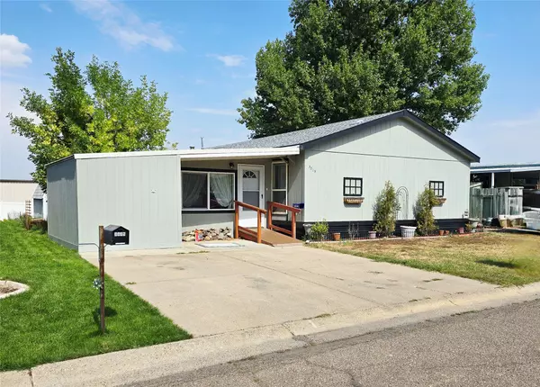 3825 Vigilante DR, Great Falls, MT 59405