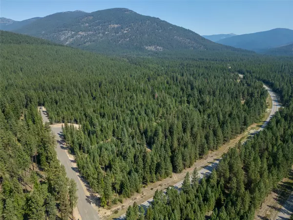 Yaak, MT 59935,60 Hines RD