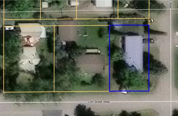 1130 10th AVE W, Columbia Falls, MT 59912