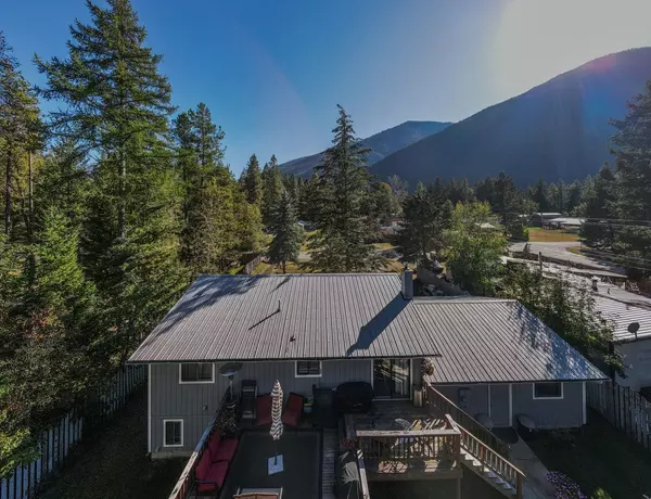 Hungry Horse, MT 59919,304 4th AVE S