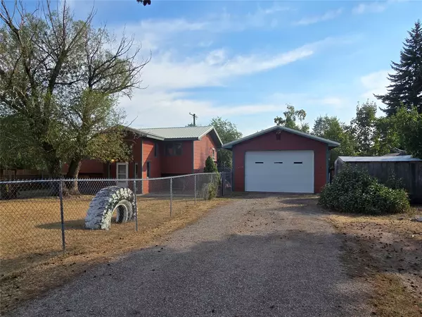 830 11th ST W, Columbia Falls, MT 59912