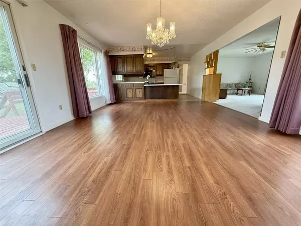 Cut Bank, MT 59427,233 4th AVE SW