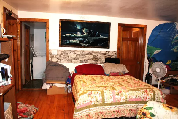 Polson, MT 59860,1104 5th ST E