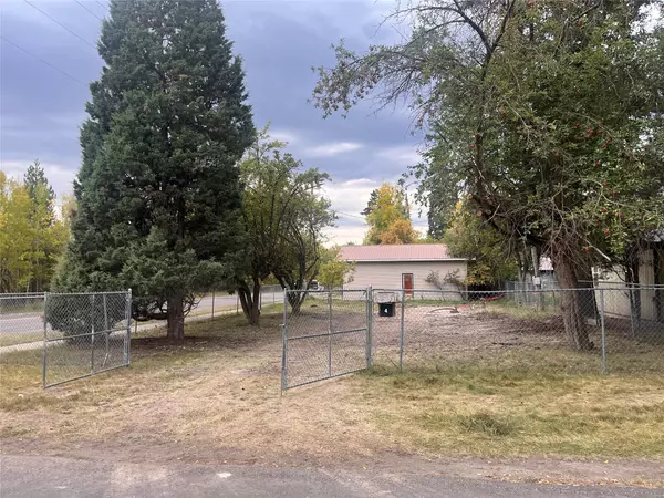 Whitefish, MT 59937,4 Iowa AVE