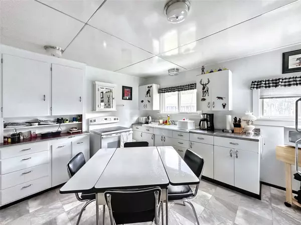 Ennis, MT 59729,121 W Hugel ST