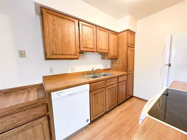 Helena, MT 59601,2540 Belt View DR #113