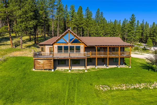 1200 Shaw LN, Bonner, MT 59823