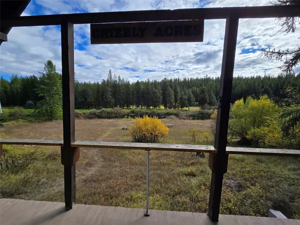 Yaak, MT 59935,338 River View DR