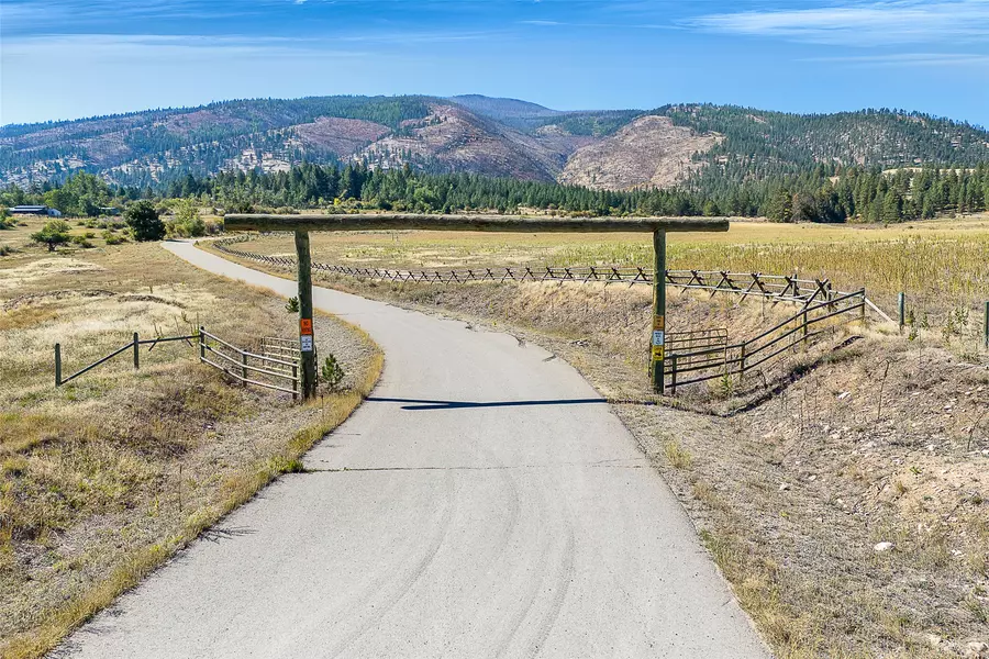 000 South Pastures, Florence, MT 59833