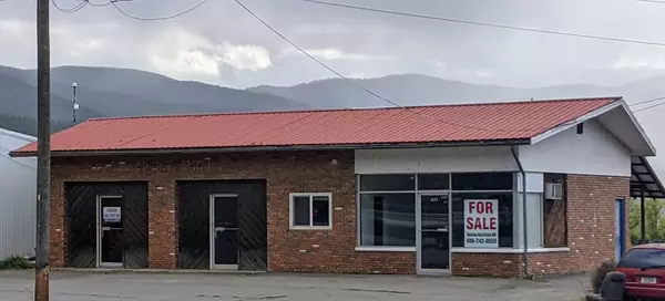 331 E Railroad AVE, Plains, MT 59859