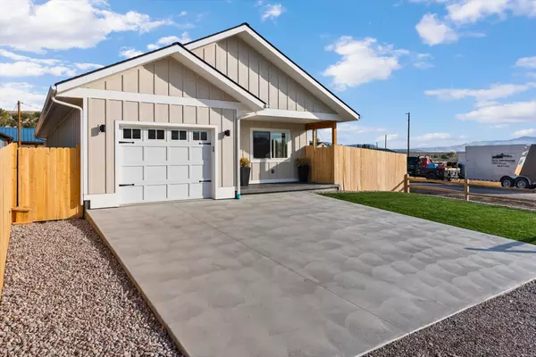 Hot Springs, MT 59845,219 3rd AVE NE