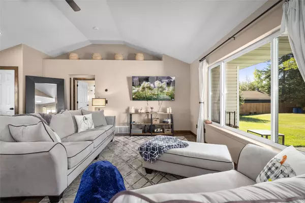 Kalispell, MT 59901,992 Trumble Creek RD