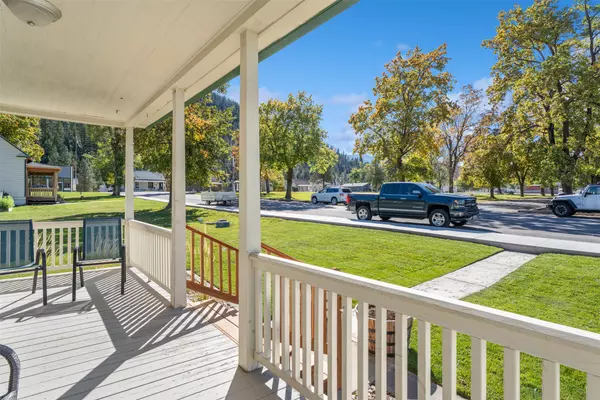 Bonner, MT 59823,292 White House LN