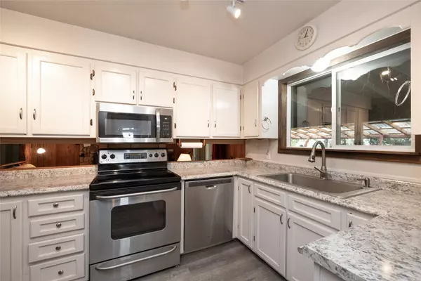 Ronan, MT 59864,32686 Snyder Hill LN