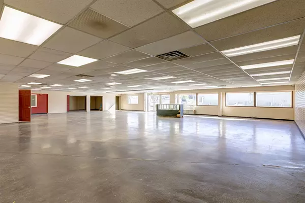 Missoula, MT 59808,2036 Mullan RD