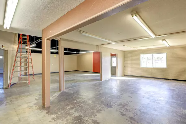 Missoula, MT 59808,2036 Mullan RD