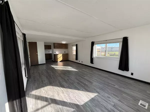 Great Falls, MT 59401,2704 9th AVE N