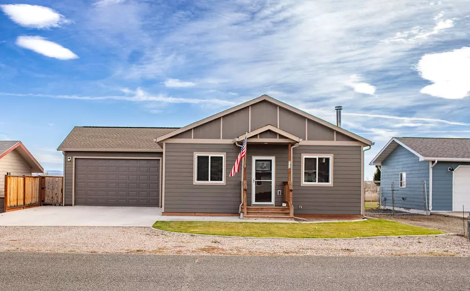 702 F ST, Townsend, MT 59644