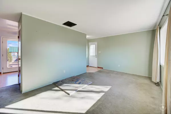 Helena, MT 59601,1020 Maple ST