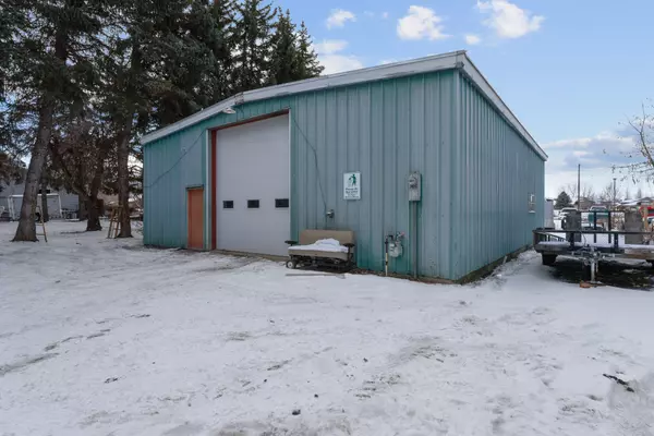 907 N 17th AVE, Bozeman, MT 59715