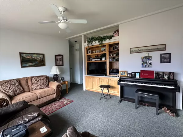 White Sulphur Springs, MT 59645,1009 1st AVE SW