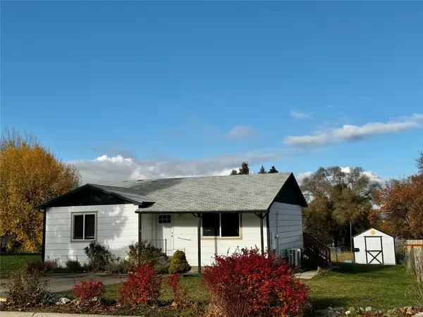 110 Island View DR, Polson, MT 59860