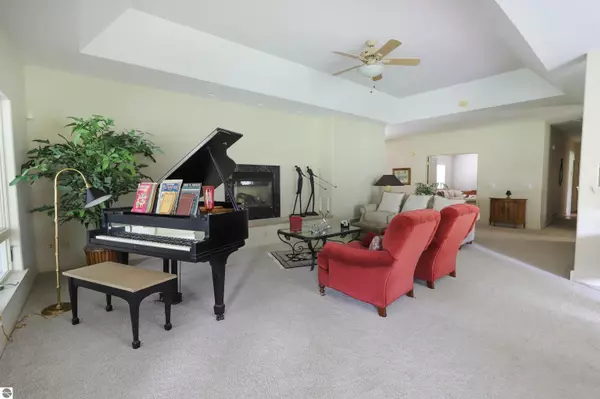 West Branch, MI 48661