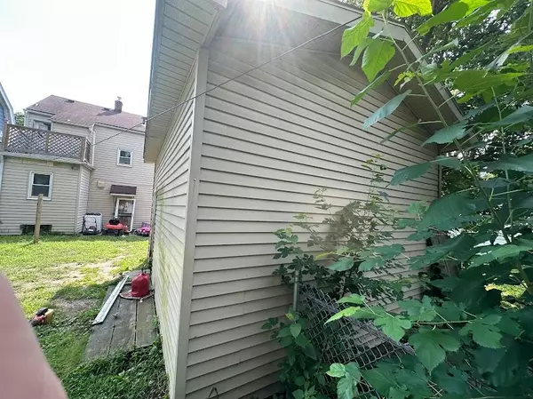 Toledo, OH 43606,3251 Northwood AVE