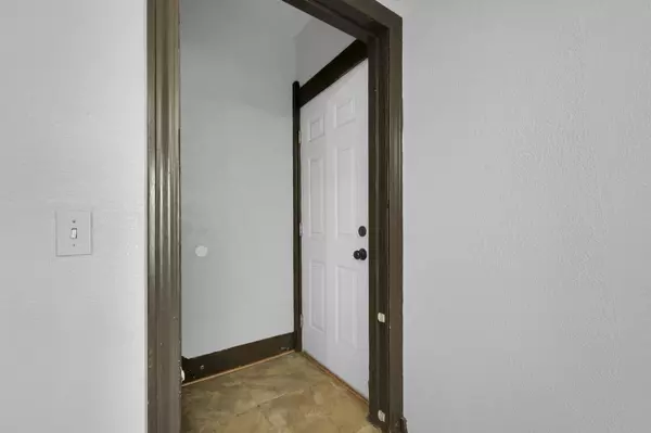 Rossford, OH 43460,225 Hannum AVE