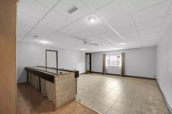 Rossford, OH 43460,225 Hannum AVE