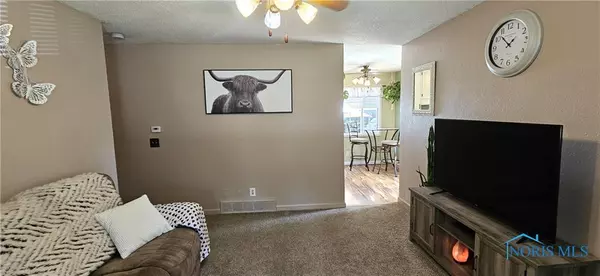 Holland, OH 43528,319 S Mccord RD