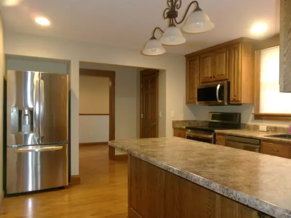 Leipsic, OH 45856,25 W Main ST