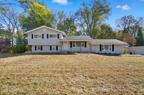 Toledo, OH 43617,2954 Shetland RD