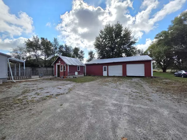 Bradner, OH 43406,1575 E Bowling Green RD