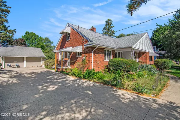 Oregon, OH 43616,2809 Starr AVE