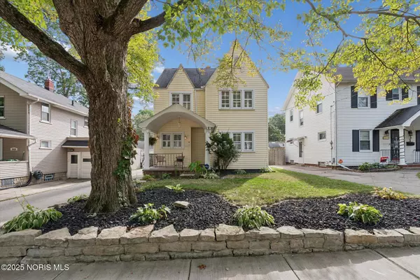 Toledo, OH 43613,2645 Grantwood DR