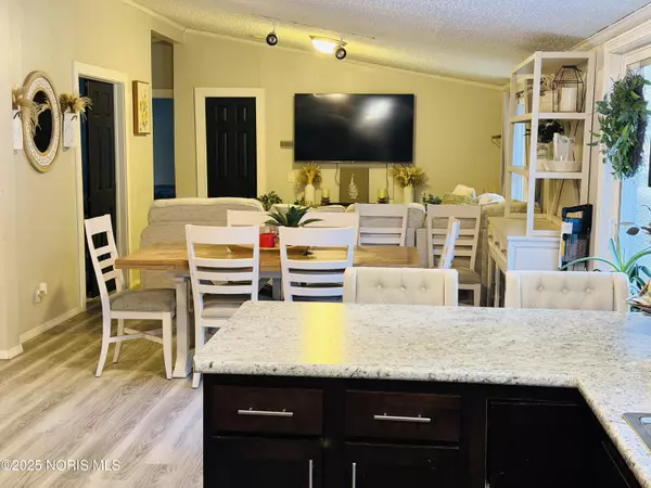 Defiance, OH 43512,17334 Highland Center RD